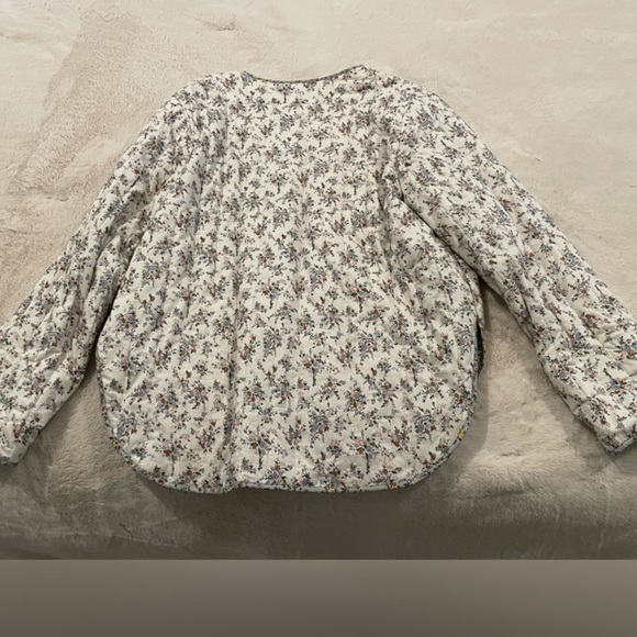 Floral Quilted Jacket - Picture 3 of 5